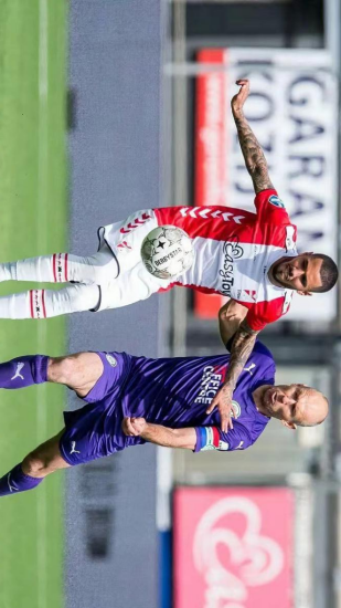 其表现受到 其表现受到